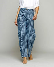 Cargar imagen en el visor de la galería, Pantalón Cairo Cebra