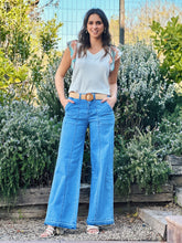 Cargar imagen en el visor de la galería, Jeans Peumo Celeste (ch1)