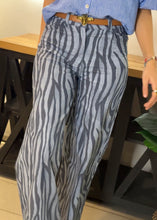 Cargar imagen en el visor de la galería, Pantalón Cairo Cebra