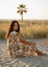 Cargar imagen en el visor de la galería, Vestido Lirio Camel