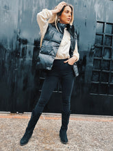 Cargar imagen en el visor de la galería, Legging Jeans Negro (ch2)