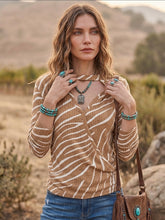 Cargar imagen en el visor de la galería, Polera Collar Camel
