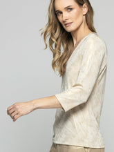 Cargar imagen en el visor de la galería, Polera Bea Beige
