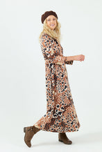 Cargar imagen en el visor de la galería, Vestido Kaya Camel/Crudo (ap)
