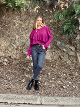 Cargar imagen en el visor de la galería, Polera Zoe Magenta (ap1)
