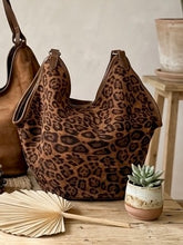 Cargar imagen en el visor de la galería, Bolso Begonia Print (ap)
