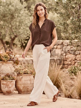Cargar imagen en el visor de la galería, Blusa Bolonia Café
