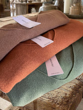 Cargar imagen en el visor de la galería, Chaleco Turín Camel 🇮🇹
