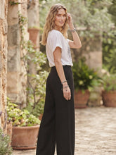 Cargar imagen en el visor de la galería, Blusa Toscana Blanca
