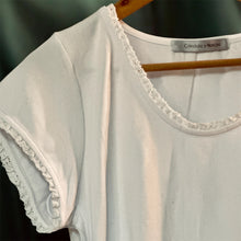 Cargar imagen en el visor de la galería, Polera Paz Blanca
