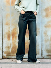 Cargar imagen en el visor de la galería, PANTALÓN FLARE ECO NEGRO
